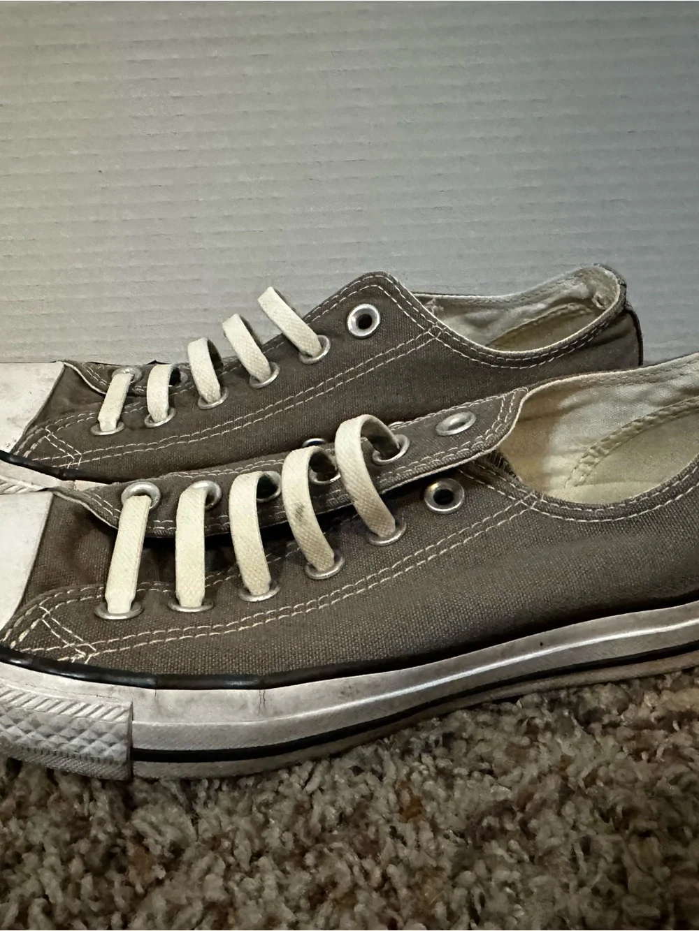 Converse Low Top Sneakers in Taupe and White